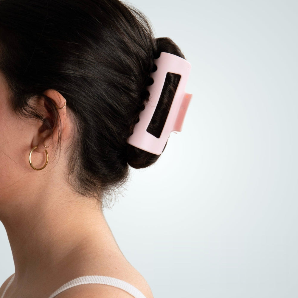 The claw clip you can lean back on